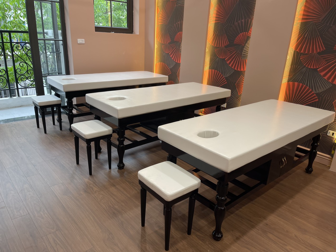 Giường Massage Tân Cổ Điển