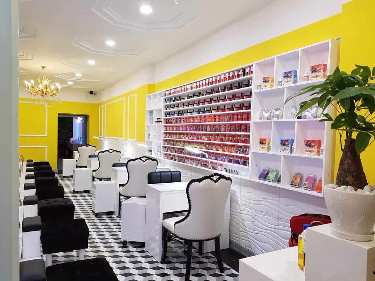 trang trí tiệm nail cho người mệnh kim